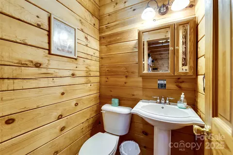 561 Signal Rdg, Sylva, NC 28779 photo 19