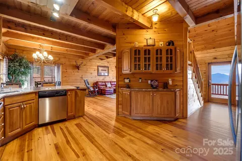 561 Signal Rdg, Sylva, NC 28779 photo 18