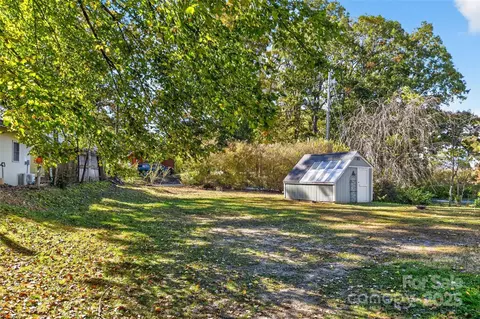 411 Hiawassee 2 Ave #2, Black Mountain, NC 28711