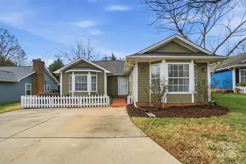 2909 Misty Plum Ct, Fort Mill, SC 29715