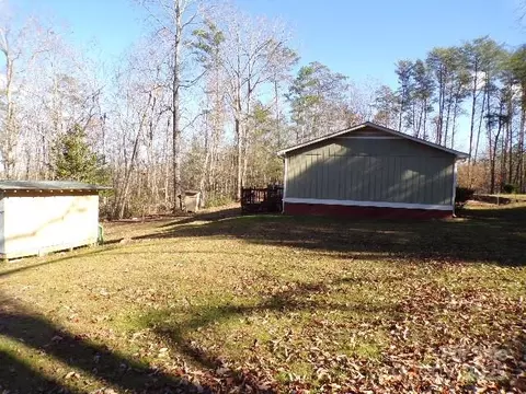 Exterior - 75 Bradley Turn Turn, Mill Spring, NC 28756 photo 8 of 9