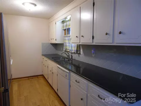Kitchen - 106 Belleview Ne Dr NE, Conover, NC 28613 photo 3 of 3