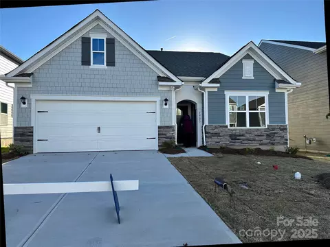 7905 Old Brook Rd, Sherrills Ford, NC 28673