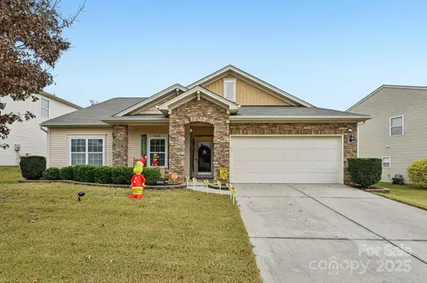 15028 Cavanshire Trl, Charlotte, NC 28278