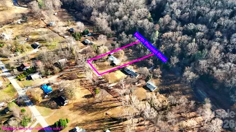109 Wall Rd, Tryon, NC 28782