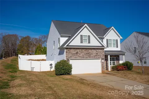 108 Mcgarty Pl, Mount Holly, NC 28120