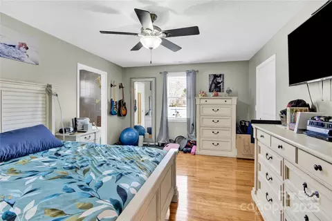 Bedroom - 1659 Buffett Cir, Hickory, NC 28602 photo 1 of 5