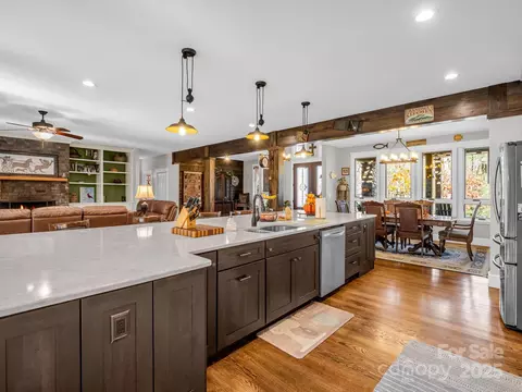 Kitchen - 765 Higher Path, Saluda, NC 28773 photo 3 of 3