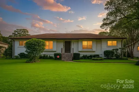 4515 Carriage Drive Cir, Charlotte, NC 28205