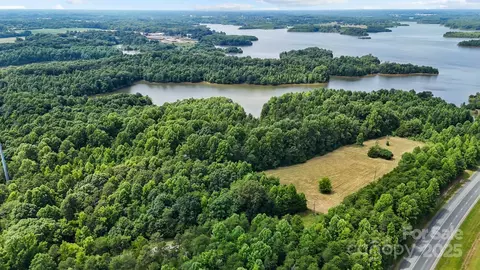 5191 Island Ford Rd, Randleman, NC 27317