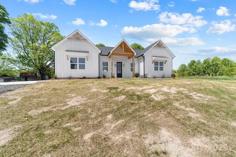 1037 Dameron Rd, Bessemer City, NC 28016