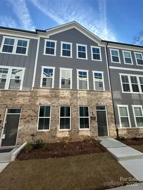 6012 Runoff Ct, Charlotte, NC 28262