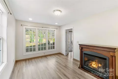 Living - 34 Scot Turn, Mill Spring, NC 28756 photo 3 of 4