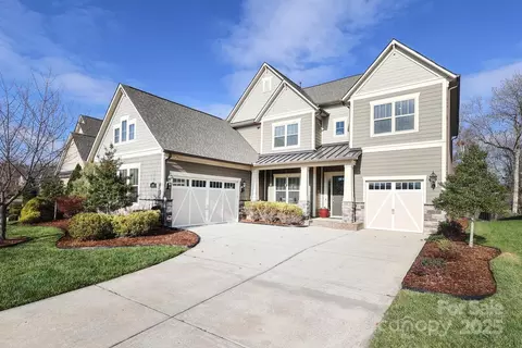 1624 Emory Oak Dr, Charlotte, NC 28270