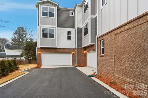 8935 Sharonbrook Dr, Charlotte, NC 28210