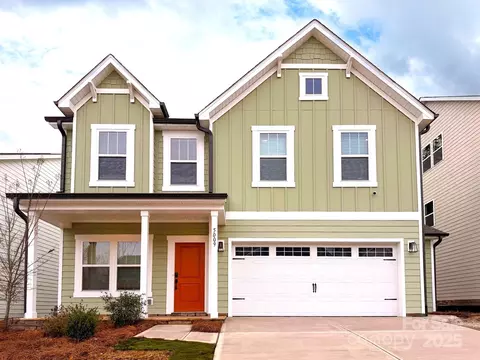 5009 Mooreland Oaks Way, Mount Holly, NC 28120