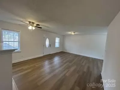 Living - 1018 Starcliff Cir, Lancaster, SC 29720 photo 4 of 5