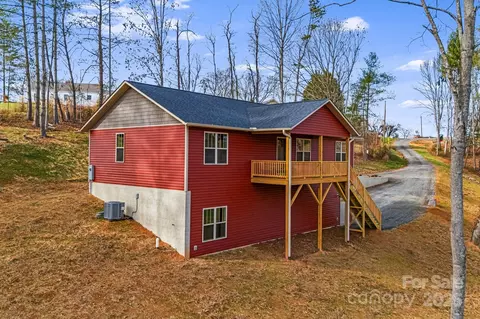 738 Jupiter Rd, Weaverville, NC 28787