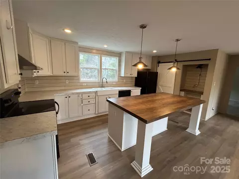 Kitchen - 4765 Logging Rd, Lancaster, SC 29720 photo 2 of 2