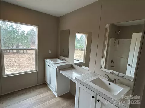 Bath - 4765 Logging Rd, Lancaster, SC 29720 photo 2 of 4