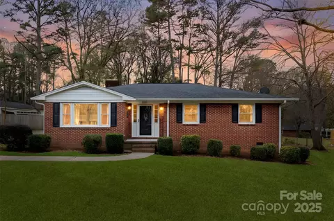 2030 Leslie Dr, Gastonia, NC 28054