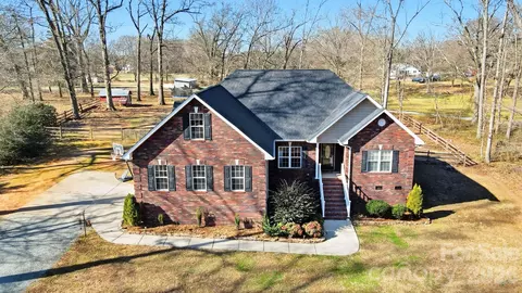 524 Lawyers W Rd W, Indian Trail, NC 28079