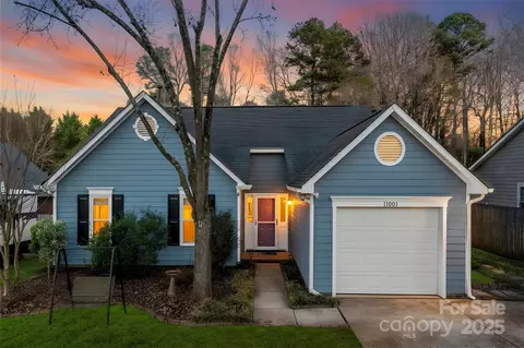 11001 Gladewater Dr, Matthews, NC 28105