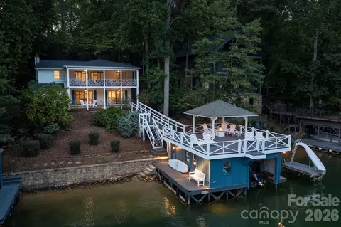 183 Blarney Rd, Lake Lure, NC 28746