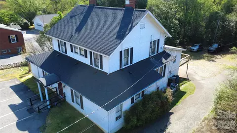 1120 Davie Ave, Statesville, NC 28677