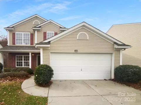 2701 Buckleigh Dr, Charlotte, NC 28215