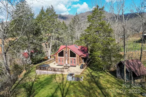 1240 Ferguson Cove Loop, Clyde, NC 28721
