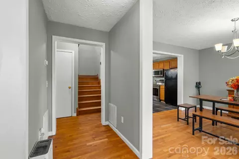 Entry Way - 842 Grouse Rd, Clyde, NC 28721 photo 1 of 1