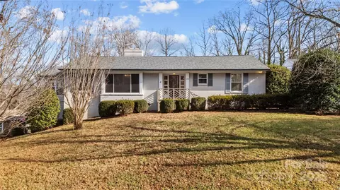 232 W Park Dr, Morganton, NC 28655