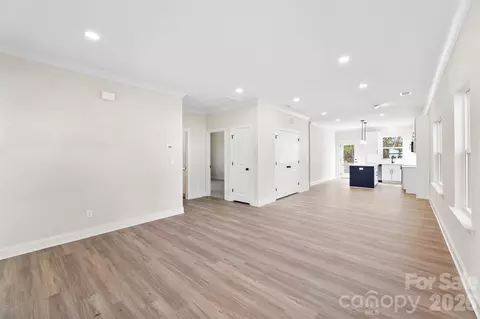 Living - 514 Second St, Spencer, NC 28159 photo 3 of 6