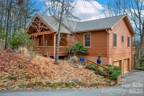 42 Tsitsi Ct, Brevard, NC 28712