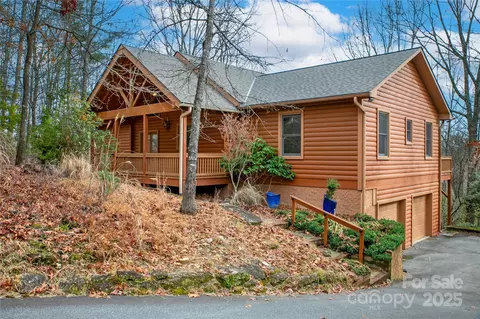 42 Tsitsi Ct, Brevard, NC 28712