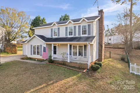 912 Cathedral Dr, Belmont, NC 28012