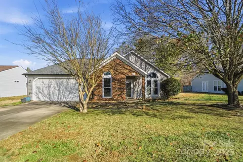 3608 Braefield Dr, Indian Trail, NC 28079