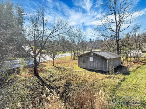 283 Ozone Dr, Saluda, NC 28773 photo 10
