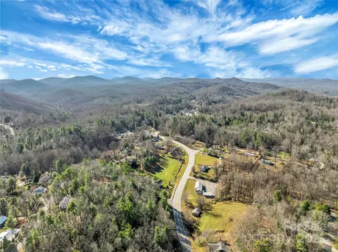 283 Ozone Dr, Saluda, NC 28773 photo 6