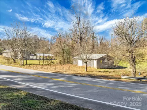 283 Ozone Dr, Saluda, NC 28773 photo 13