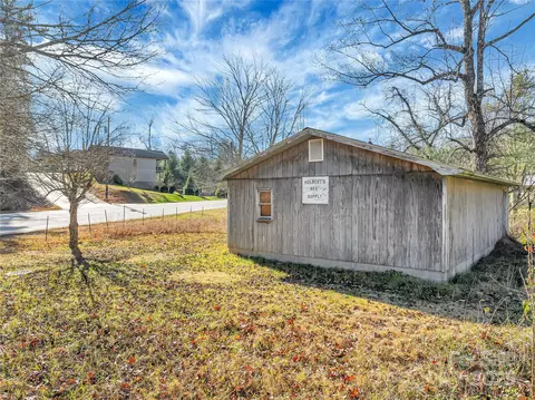 283 Ozone Dr, Saluda, NC 28773 photo 11
