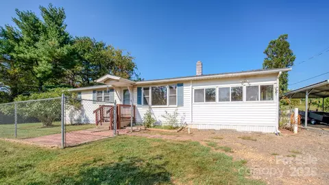 531 Bryson Rd, Candler, NC 28715