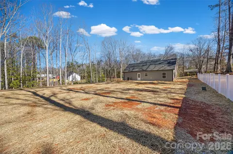 Exterior - 1960 Powell Ave, Lancaster, SC 29720 photo 3 of 3