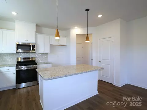 1014 Overbrook Pl, Wingate, NC 28174 photo 4