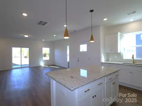 1014 Overbrook Pl, Wingate, NC 28174 photo 5