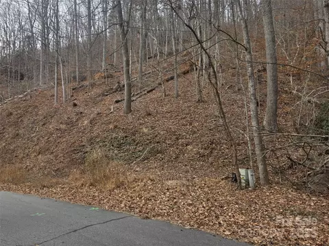9999 E Sondley 81 Dr #81, Asheville, NC 28805