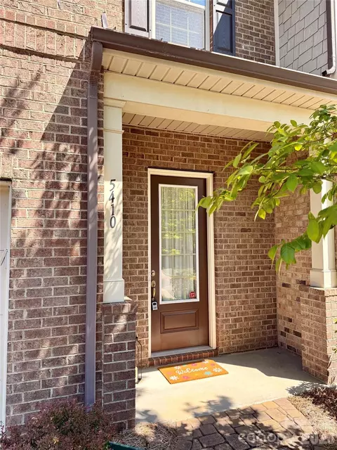 5410 Shannon Bell Ln, Charlotte, NC 28277