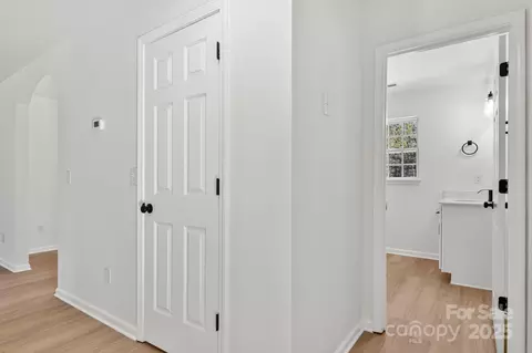 Entry Way - 333 E Village Dr, Monroe, NC 28112 photo 2 of 5
