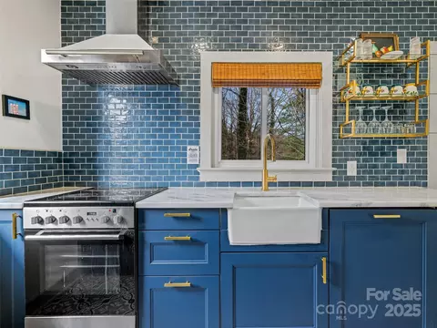 Kitchen - 277 Markham Rd, Tryon, NC 28782 photo 1 of 5